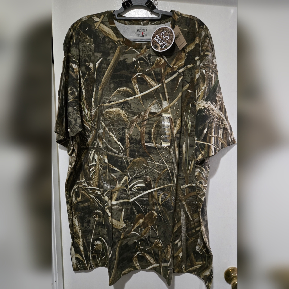 NWT Short-sleeved Realtree Max 5